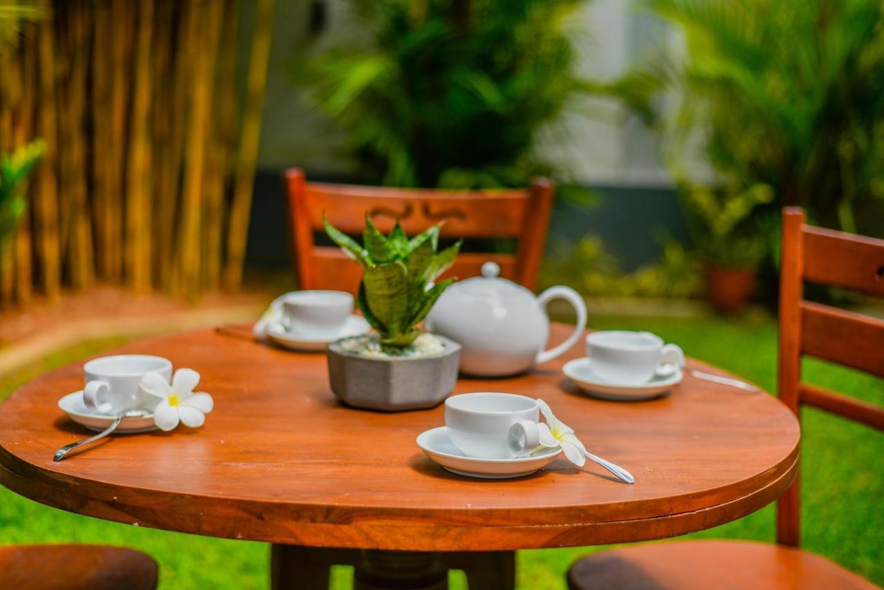 Villa De White Sambur Hikkaduwa Exteriér fotografie