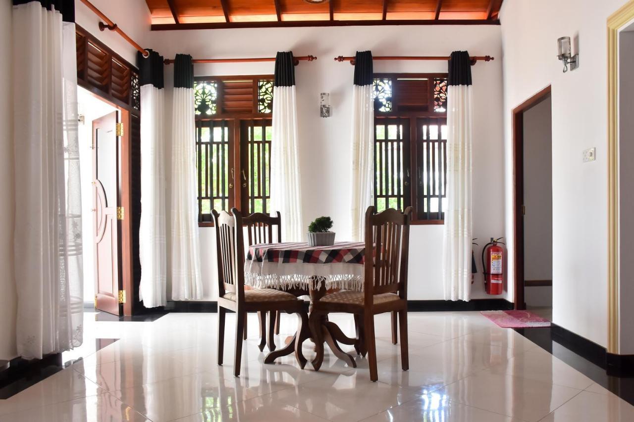 Villa De White Sambur Hikkaduwa Exteriér fotografie